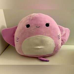 Aziza Giant Purple Stingray Squishmallow NWT